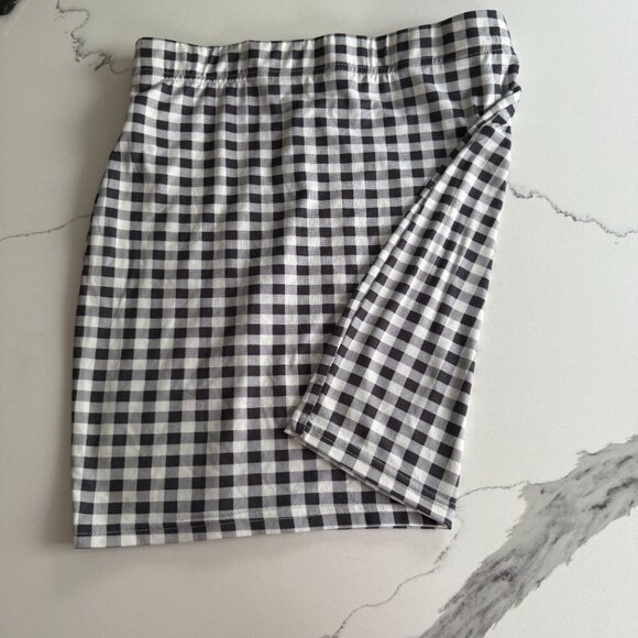 SHEIN | Gingham skirt | Medium | Black & White | Slight Stretch - Picture 3 of 5